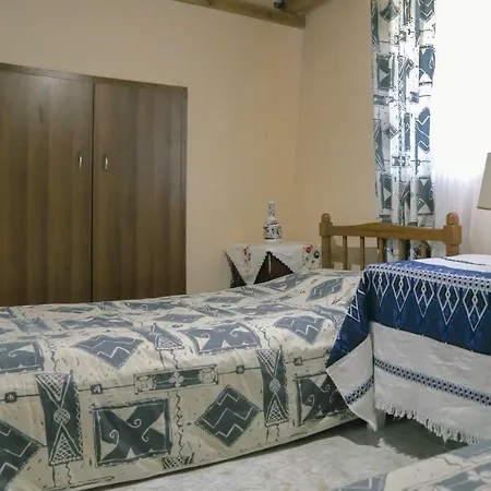 Two-bedroom Holiday In * 에리아폴리스